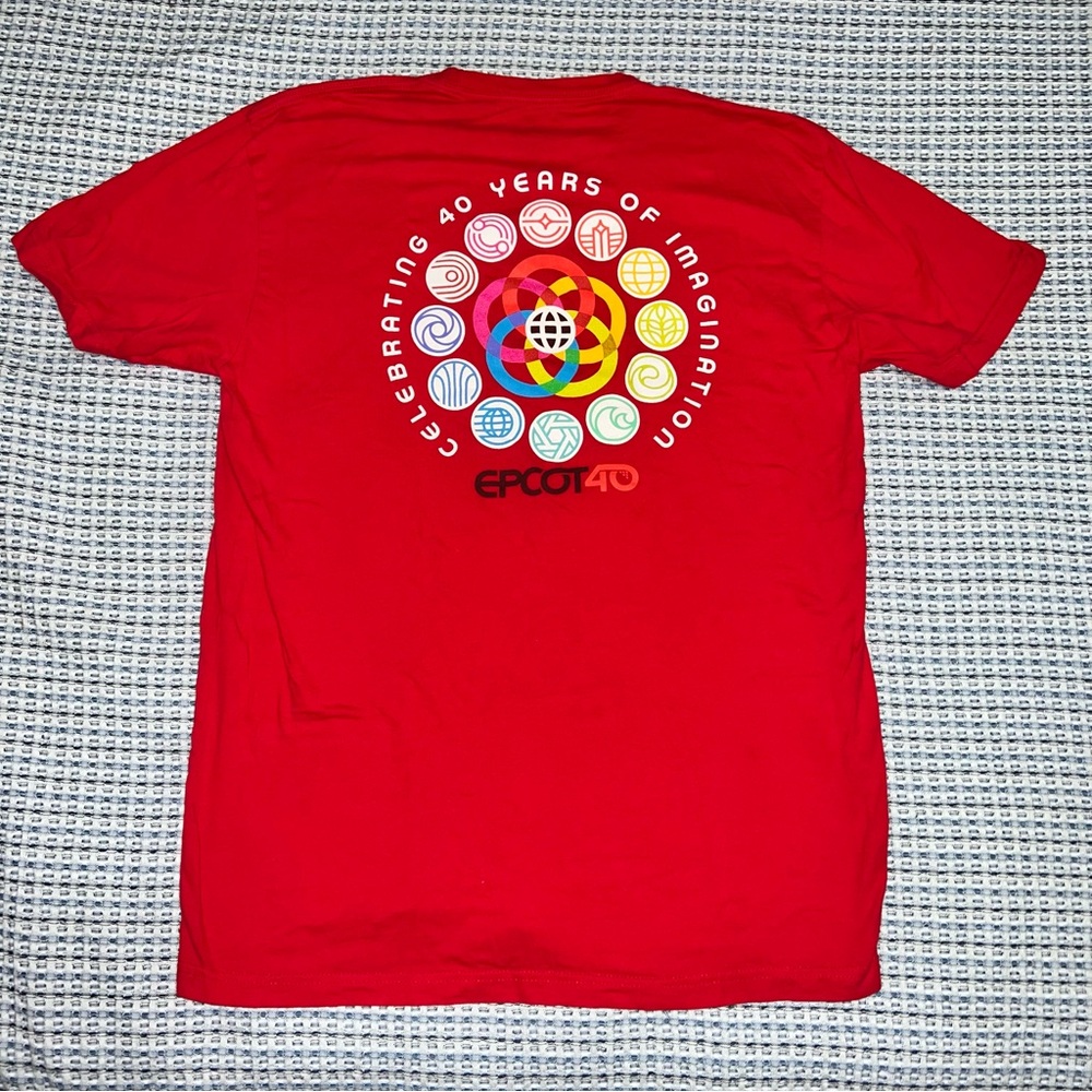 NWOT Walt Disney World EPCOT 40th Anniversary Shirt